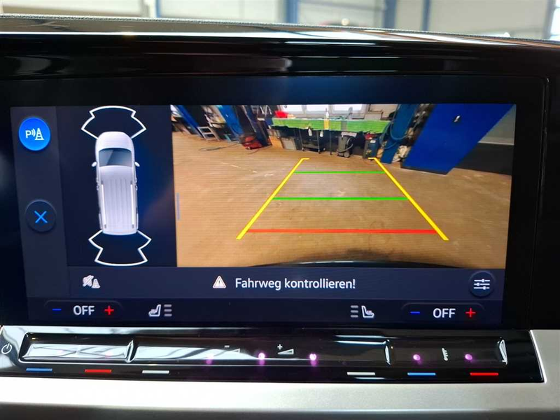 Ford Grand Tourneo Titanium 2.0 EcoBlue — photo 12