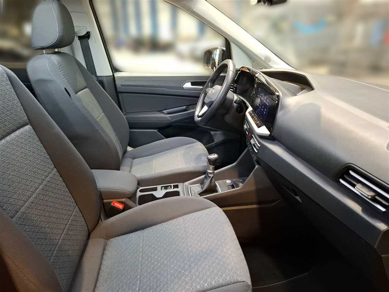 Ford Grand Tourneo Titanium 2.0 EcoBlue — photo 18