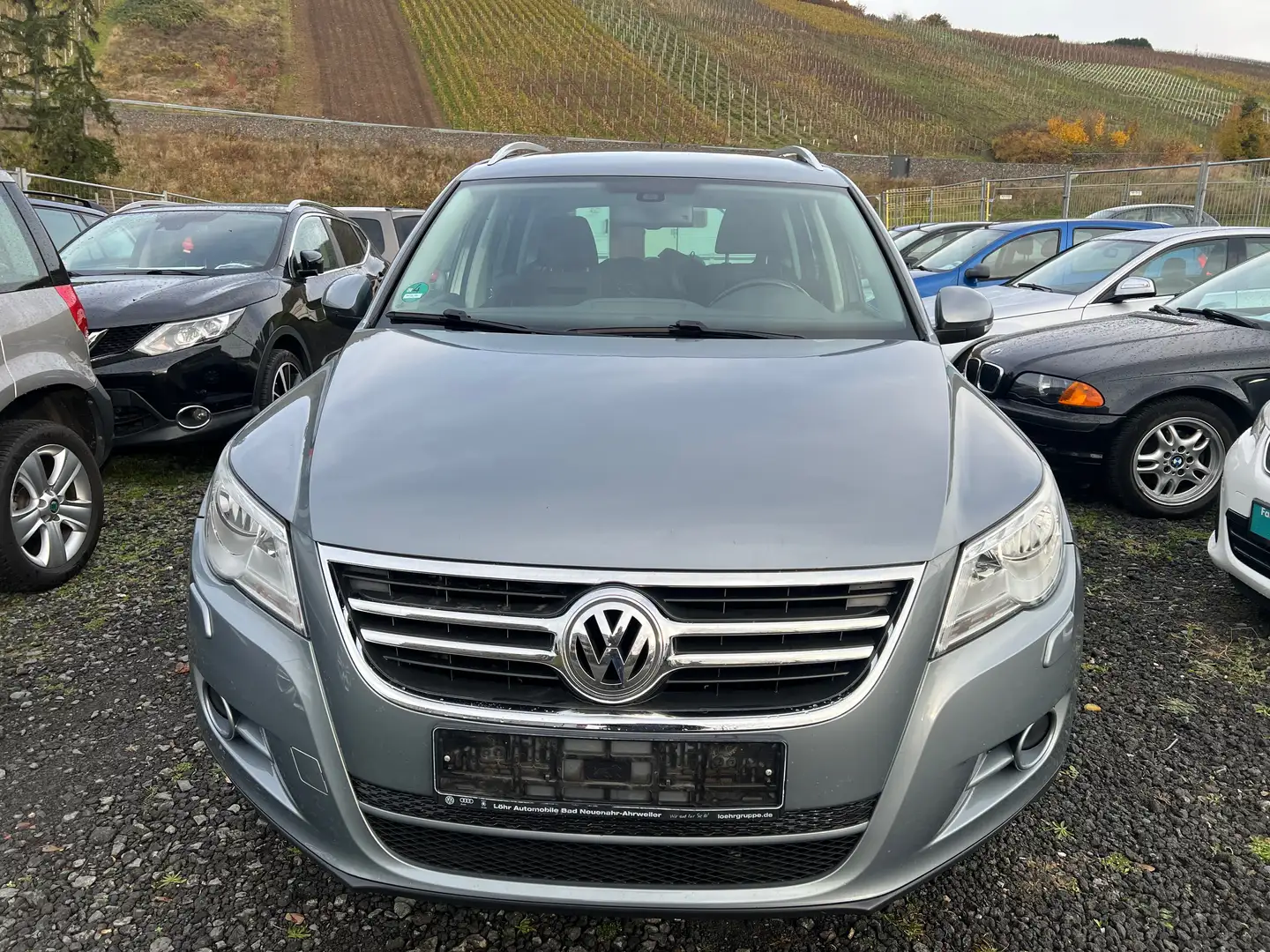 Volkswagen Tiguan 2.0 TDI DPF 4Motion Klimaautomatik Sitzheizung Grijs - 2
