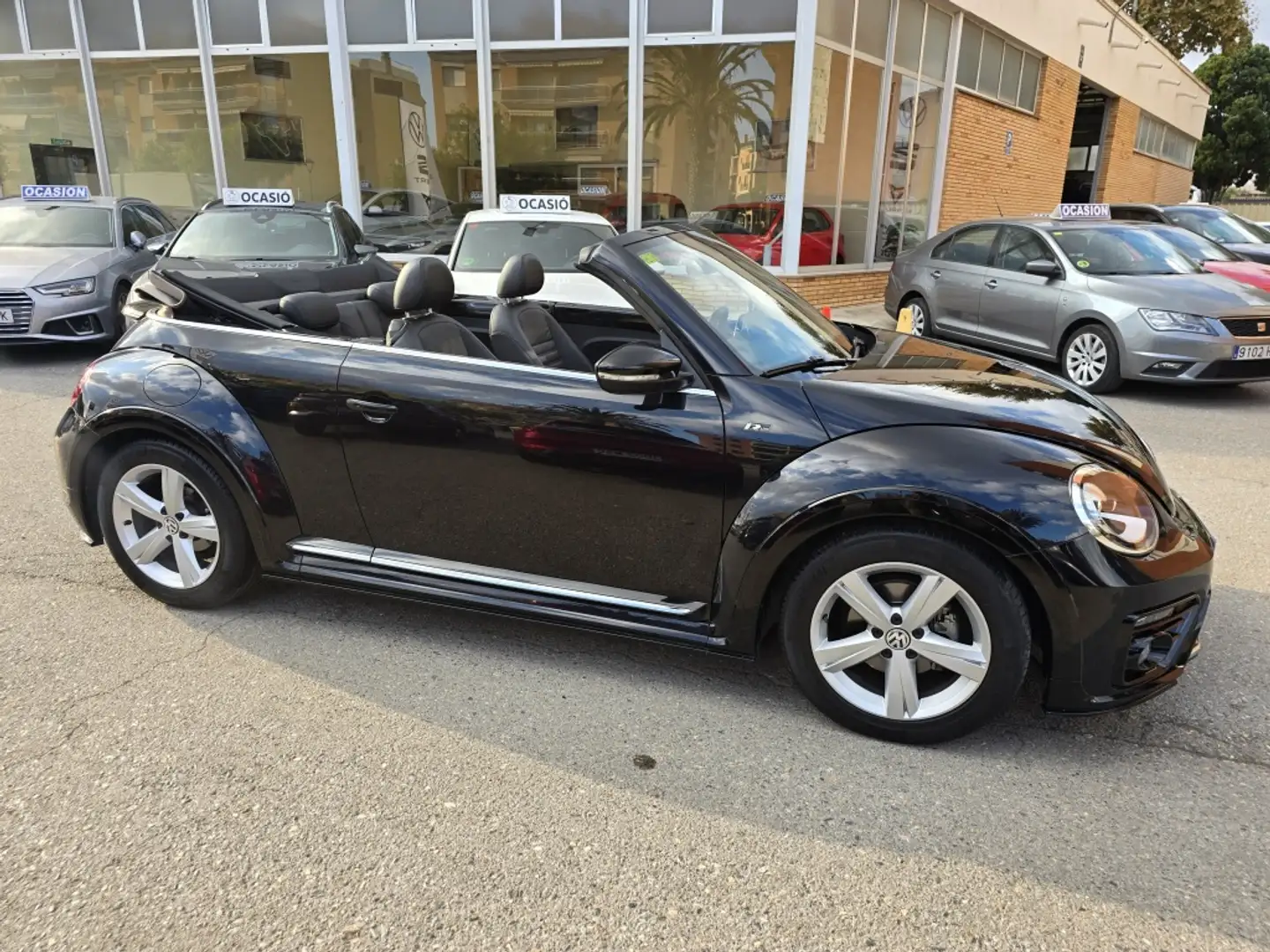Volkswagen Beetle Cabrio 1.4 TSI R-Line DSG 110kW Negro - 2
