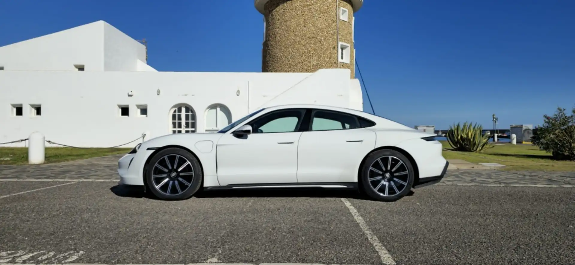 Porsche Taycan Blanco - 2