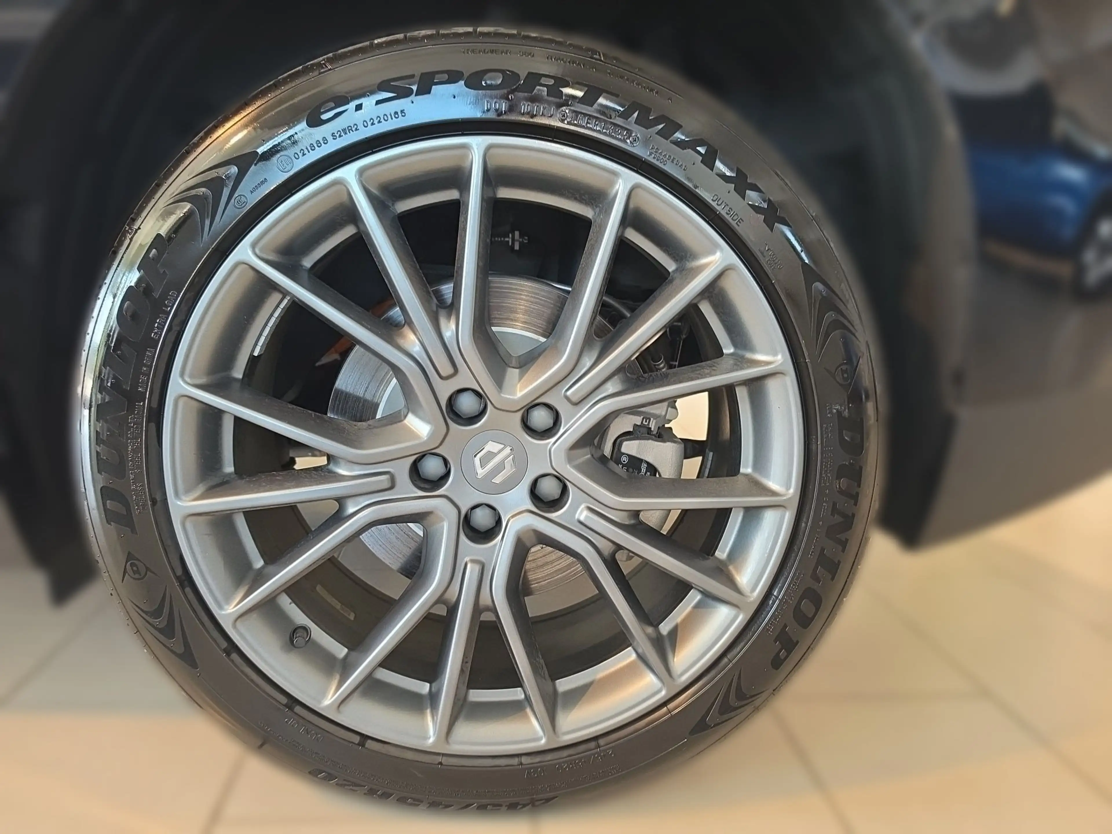 Leapmotor C10 Hybrid-EV Design — photo 8