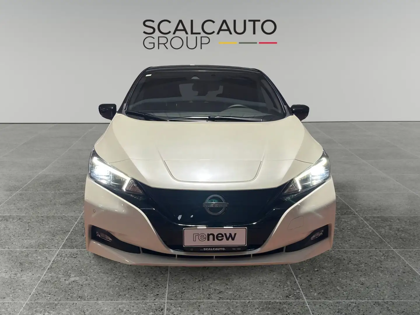 Nissan Leaf Leaf N-Connecta 40 kWh Bianco - 2