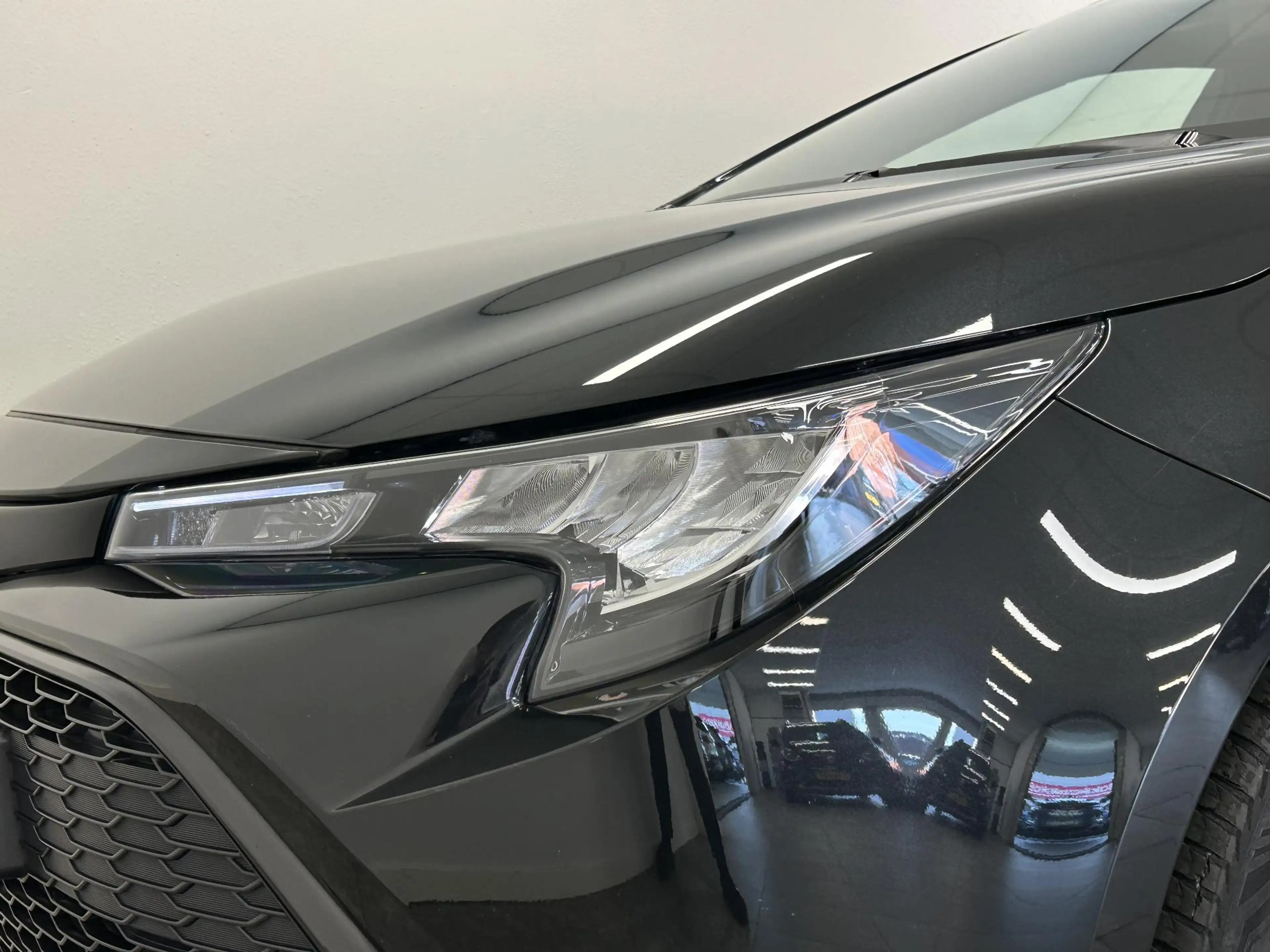 Toyota Corolla Touring Sports 1.8 Hybrid Dynamic | CAMERA | LED | — photo 29
