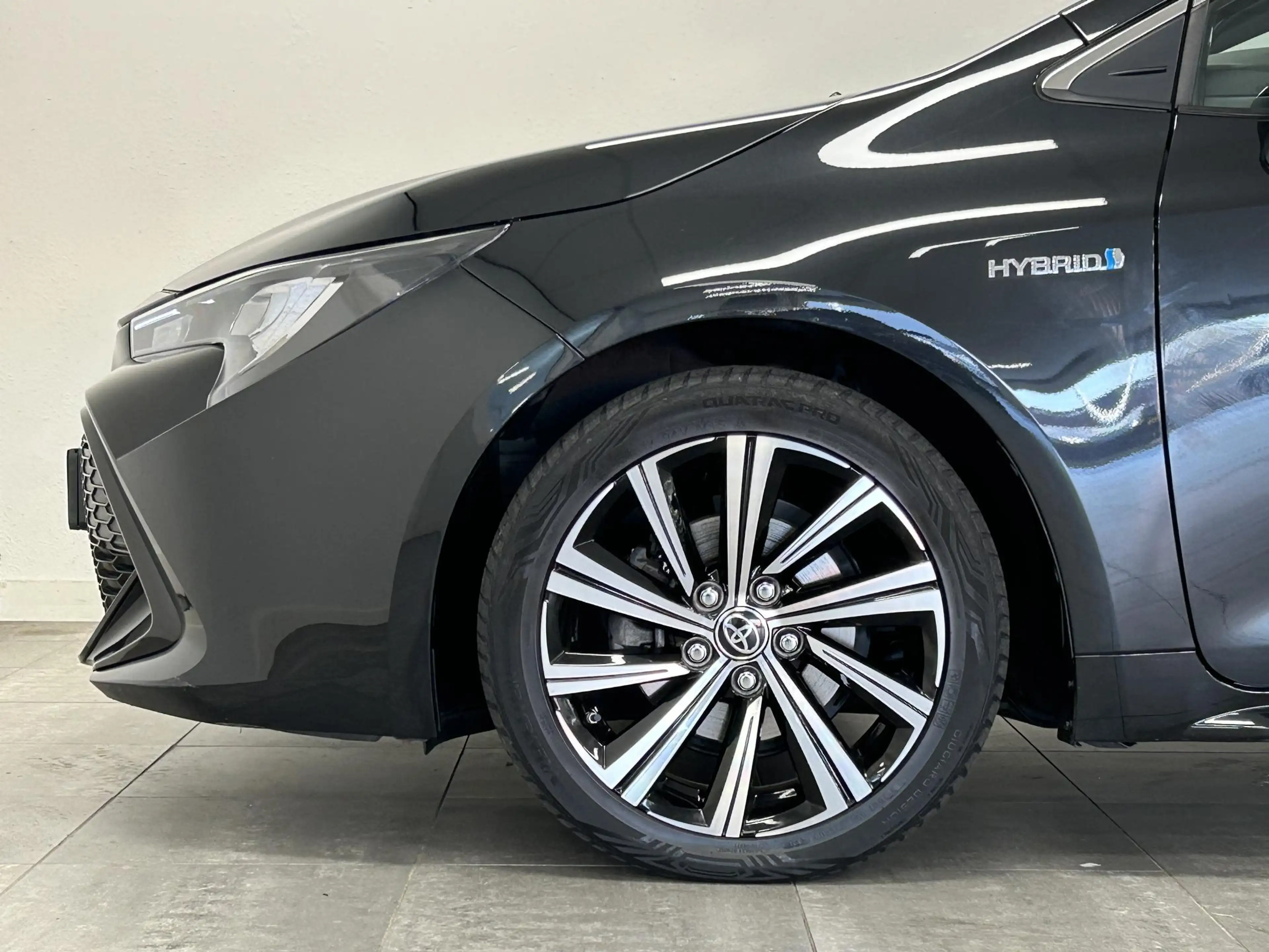 Toyota Corolla Touring Sports 1.8 Hybrid Dynamic | CAMERA | LED | — photo 30