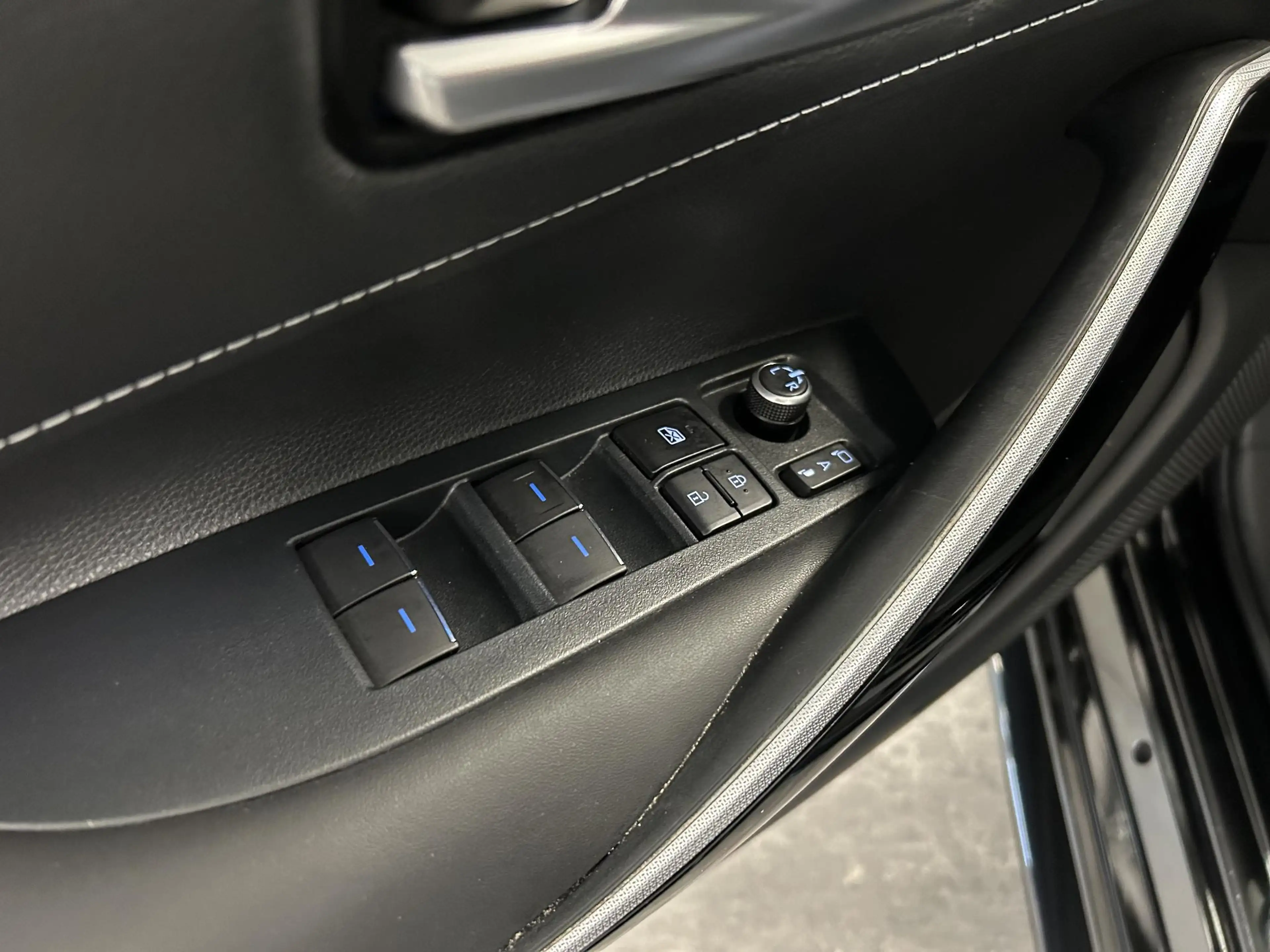 Toyota Corolla Touring Sports 1.8 Hybrid Dynamic | CAMERA | LED | — photo 23