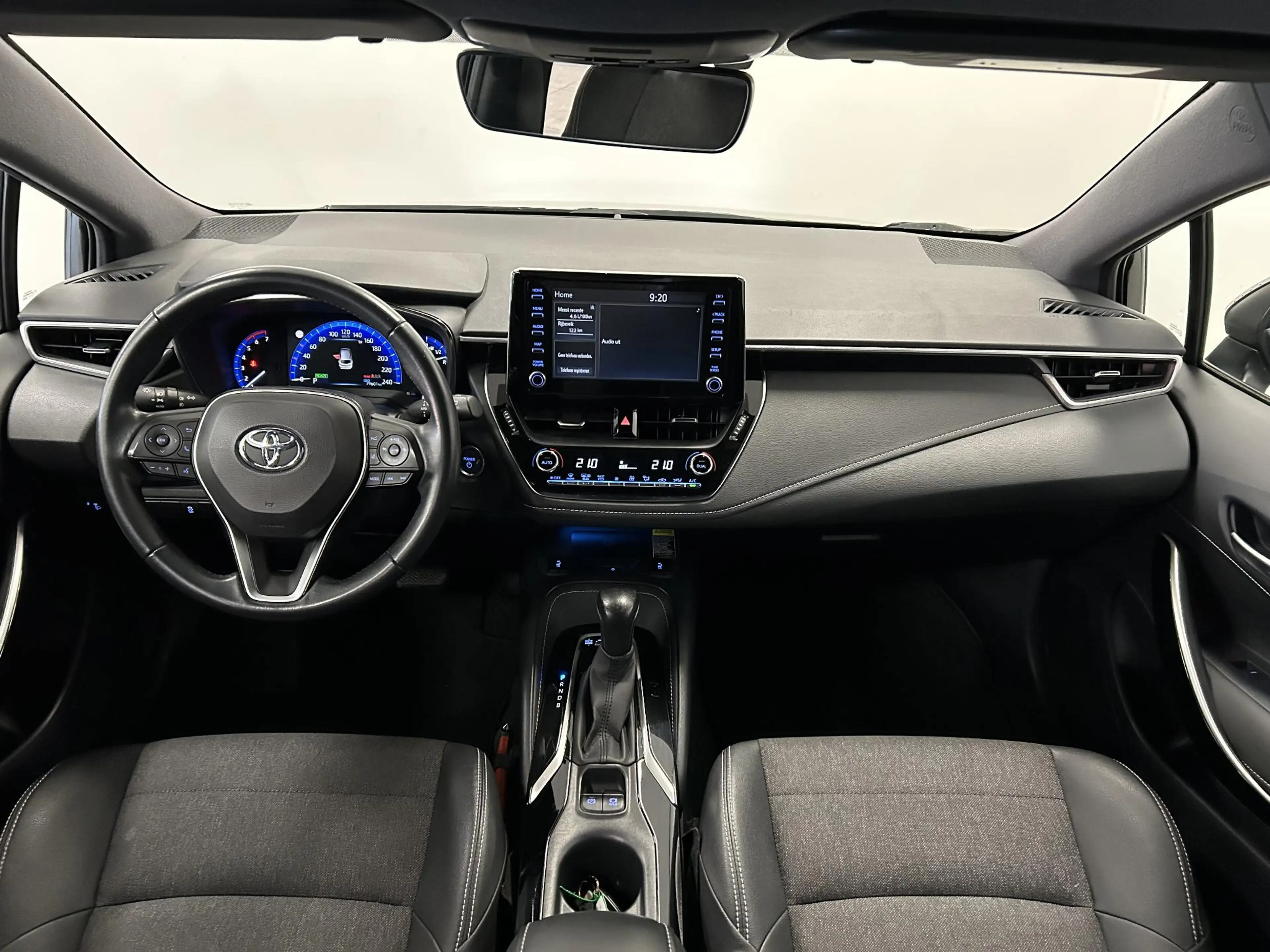 Toyota Corolla Touring Sports 1.8 Hybrid Dynamic | CAMERA | LED | — photo 3
