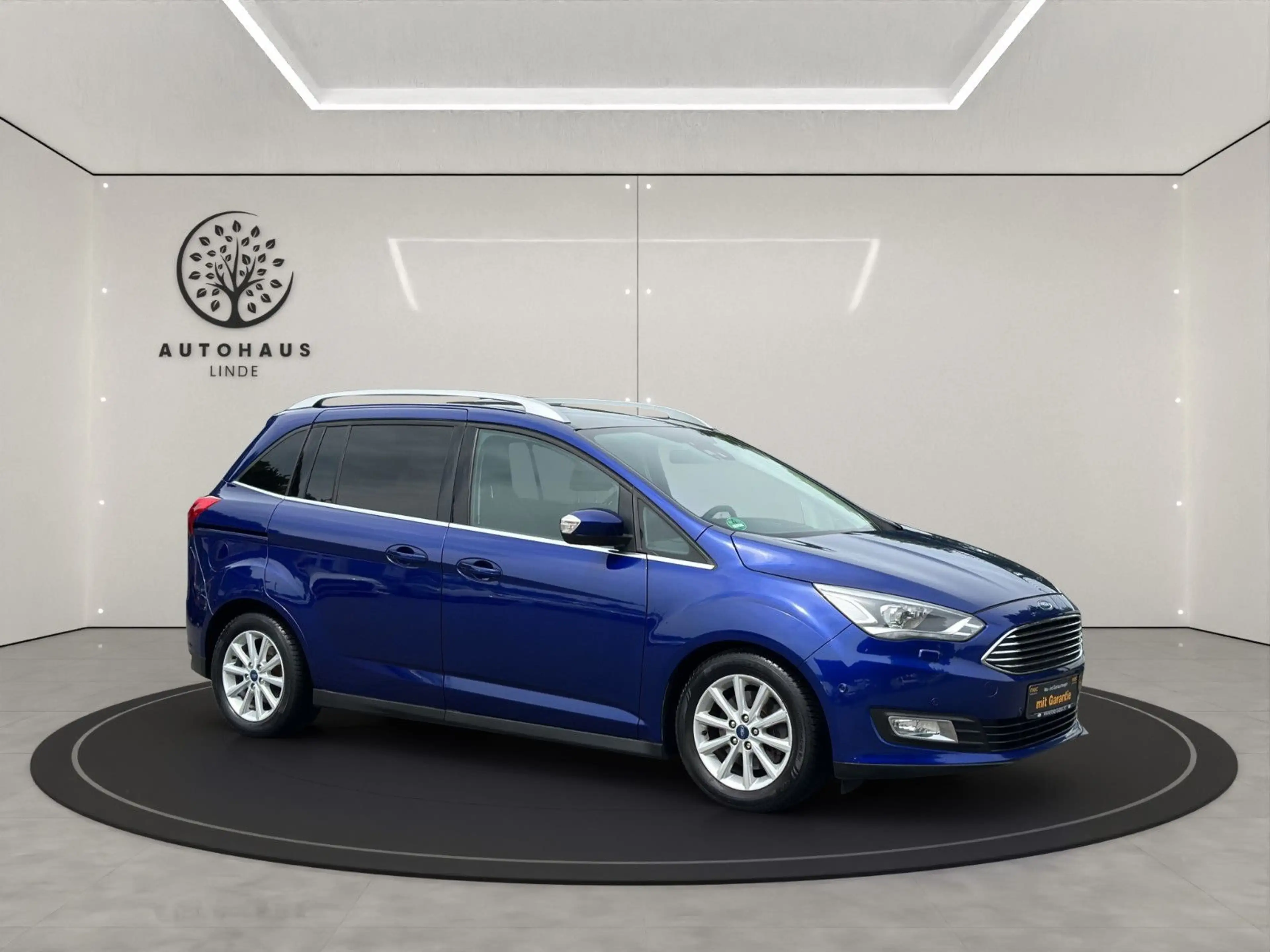 Ford Grand C-Max 1,5 EcoBoost 110kW Titanium 6 Sitze — photo 7