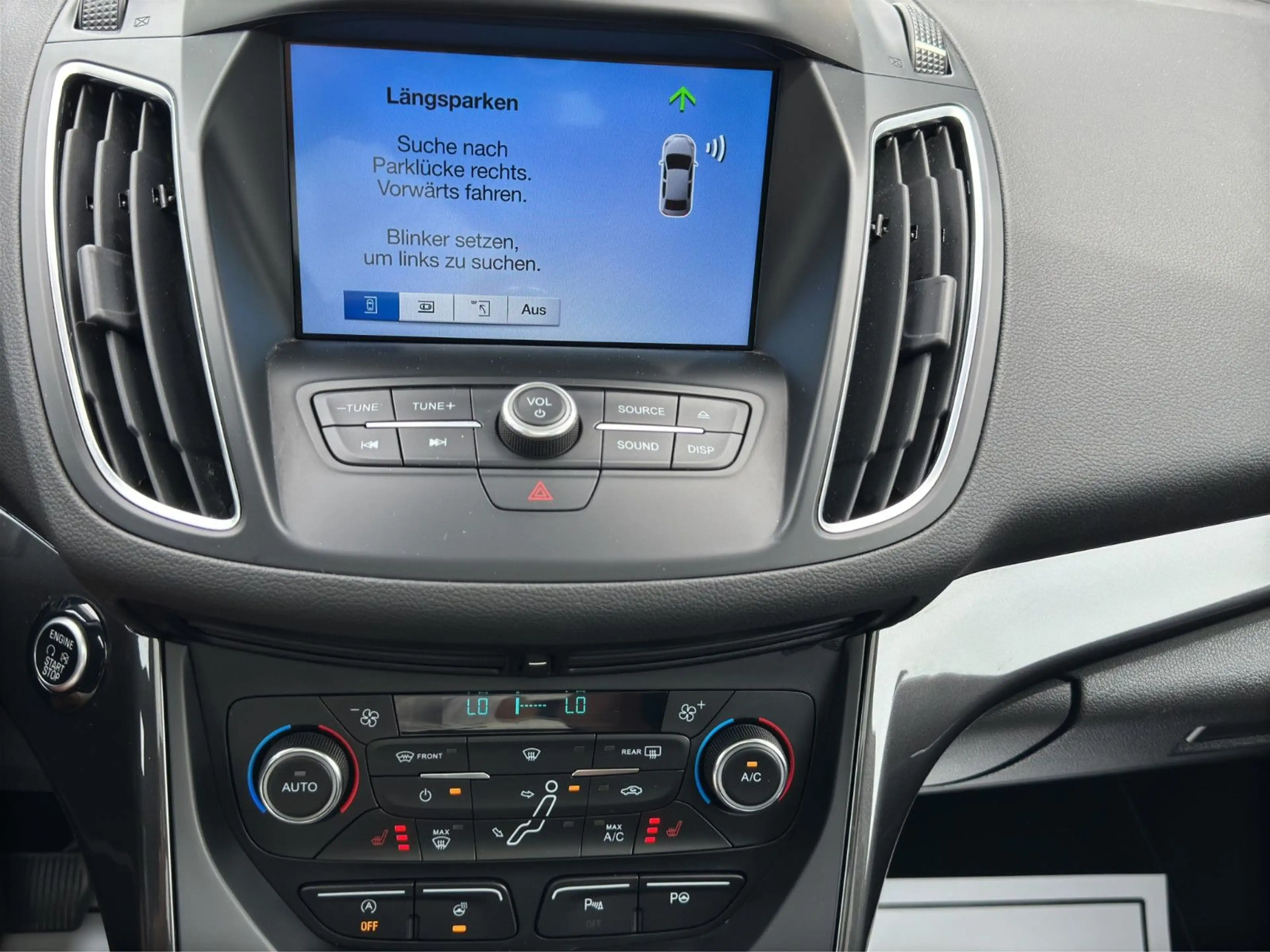 Ford Grand C-Max 1,5 EcoBoost 110kW Titanium 6 Sitze — photo 20