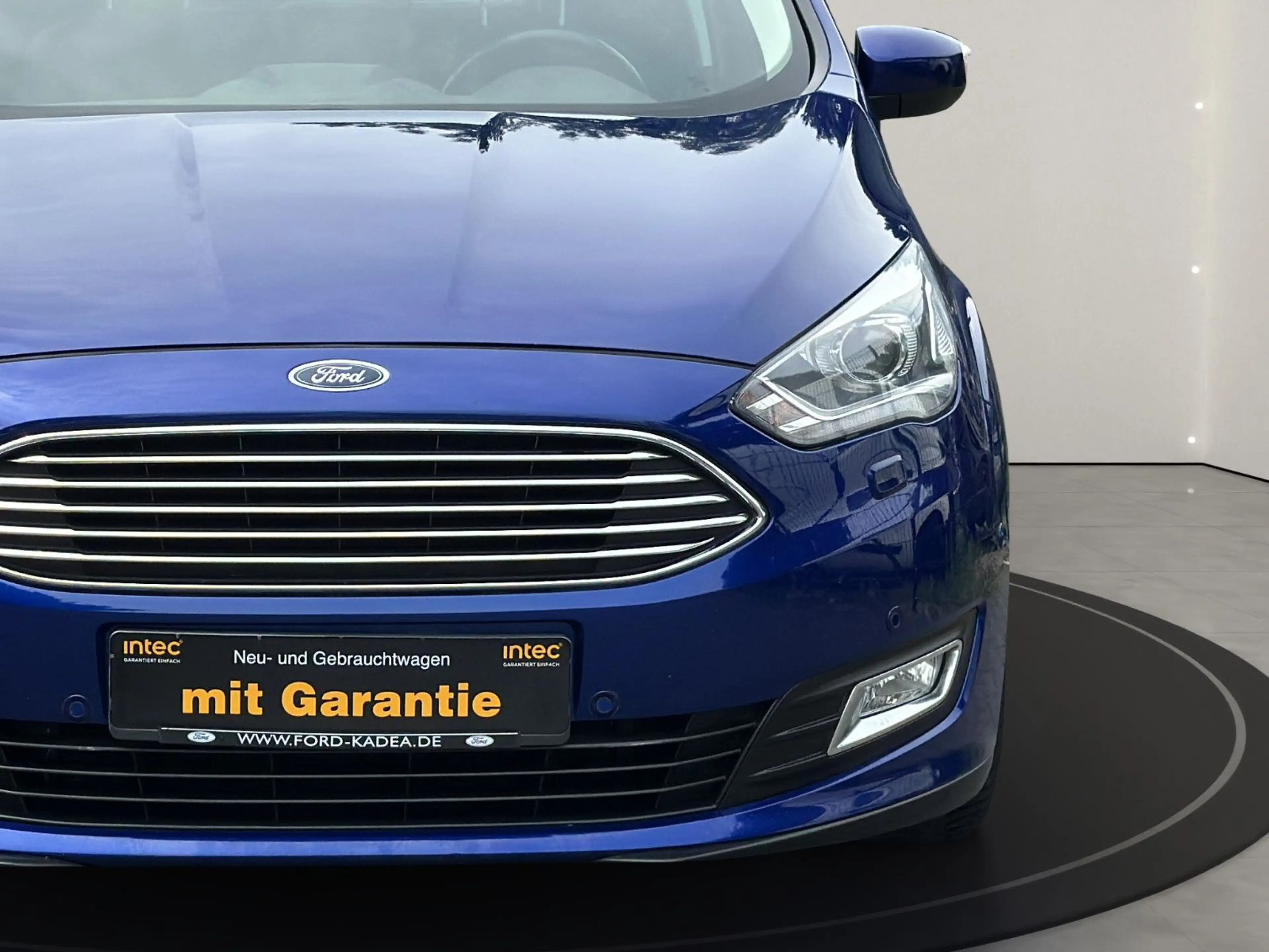 Ford Grand C-Max 1,5 EcoBoost 110kW Titanium 6 Sitze — photo 16