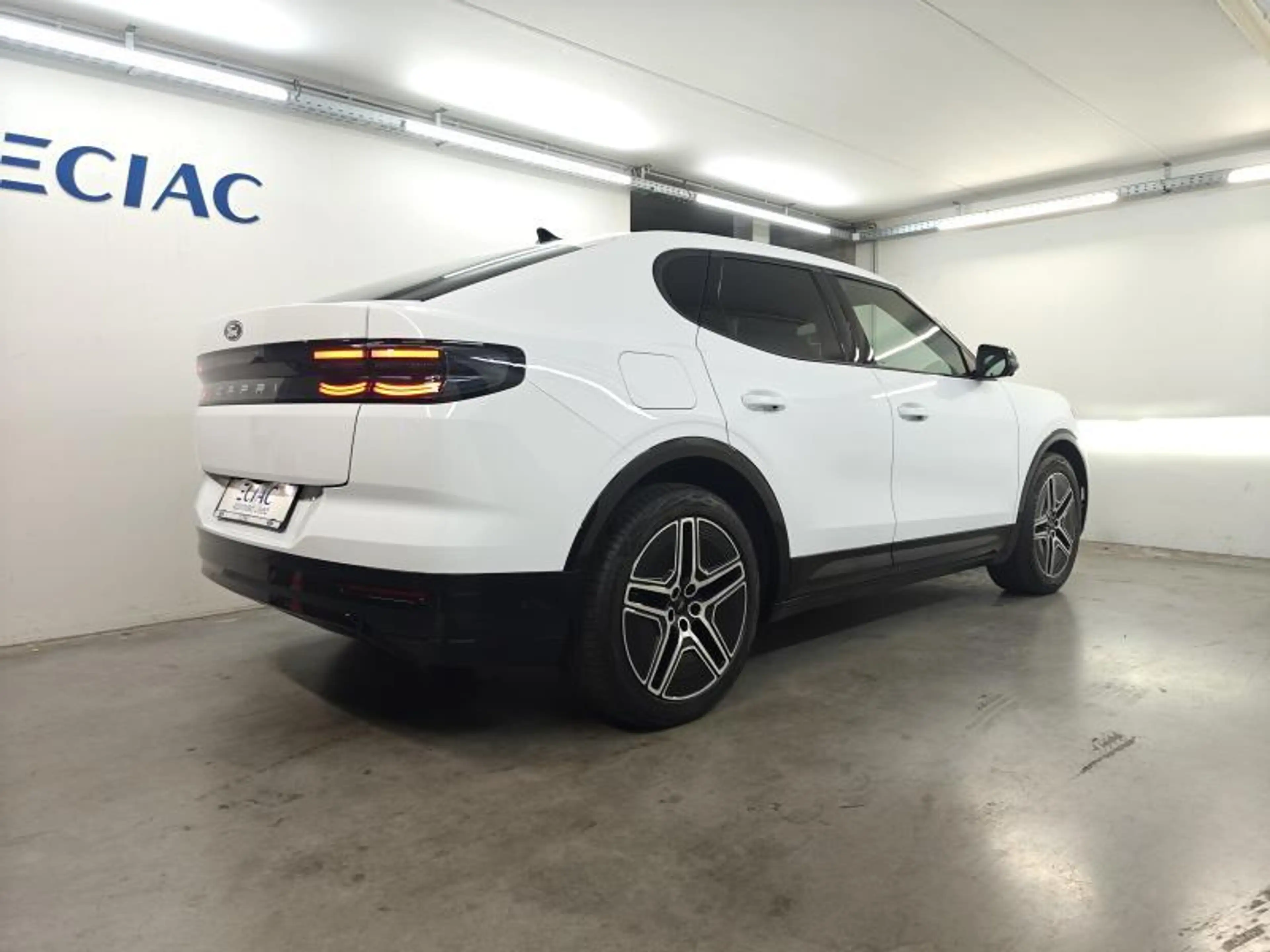 Ford Capri Premium 79kWh - AWD - Driver ass pack - AGR seat p — photo 11