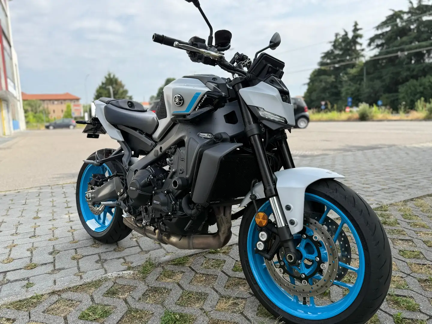 Yamaha MT-09 ABS Bianco - 1