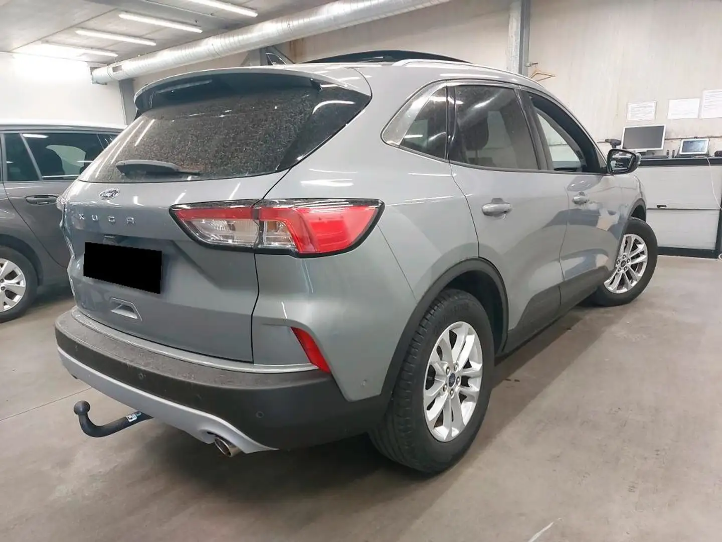 Ford Kuga KUGA EcoBlue 120PK AT Titanium Pack Grau - 2