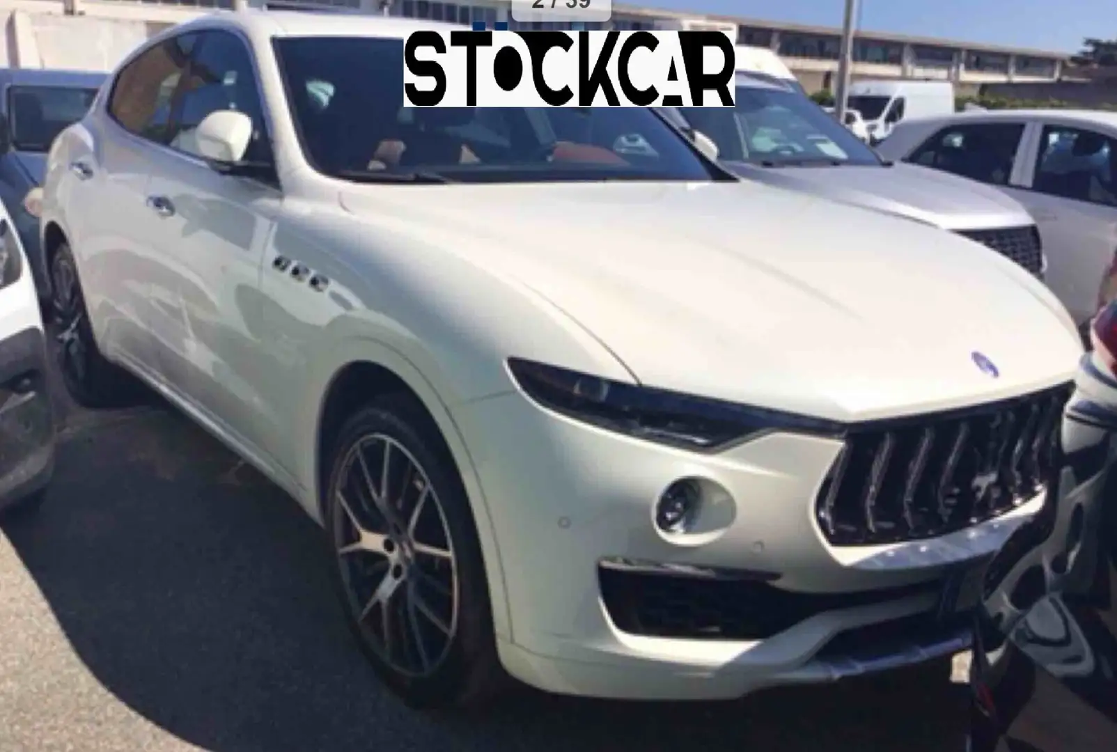 Maserati Levante V6 AWD Granlusso 350CV Bílá - 2