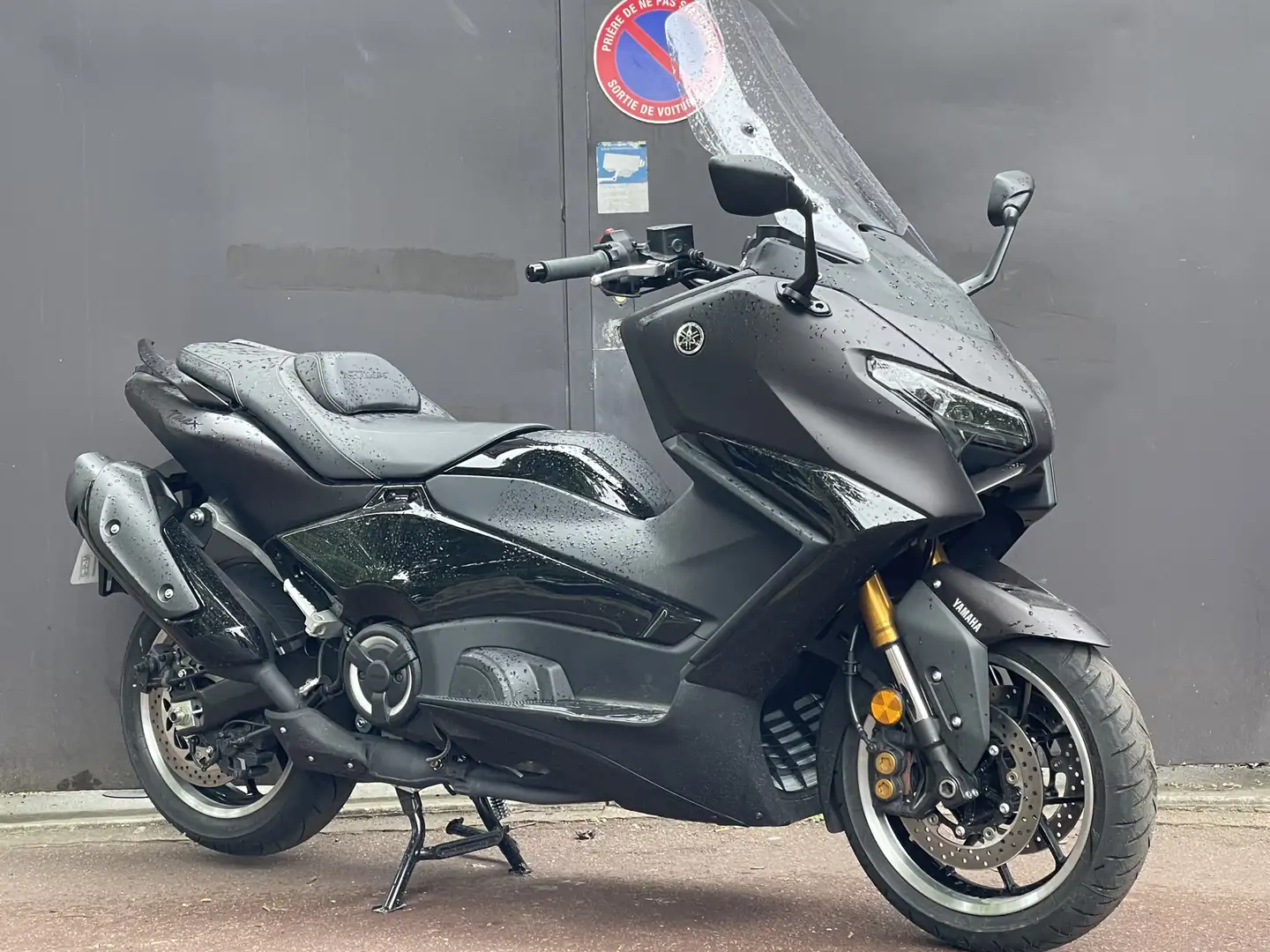 Yamaha TMAX 560 Marrone - 2