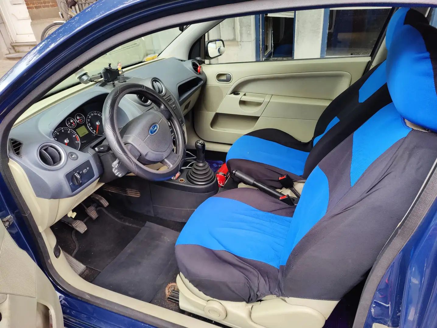 Ford Fiesta Bleu - 1