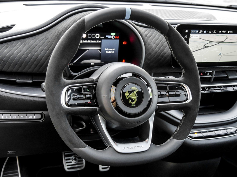 Abarth 500e 42 kWh Turismo — photo 8