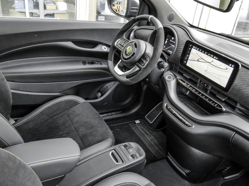 Abarth 500e 42 kWh Turismo — photo 3