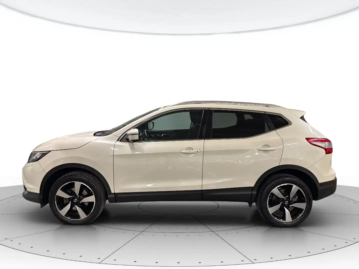 Nissan Qashqai 1.5 dci N-Connecta 110cv Weiß - 2