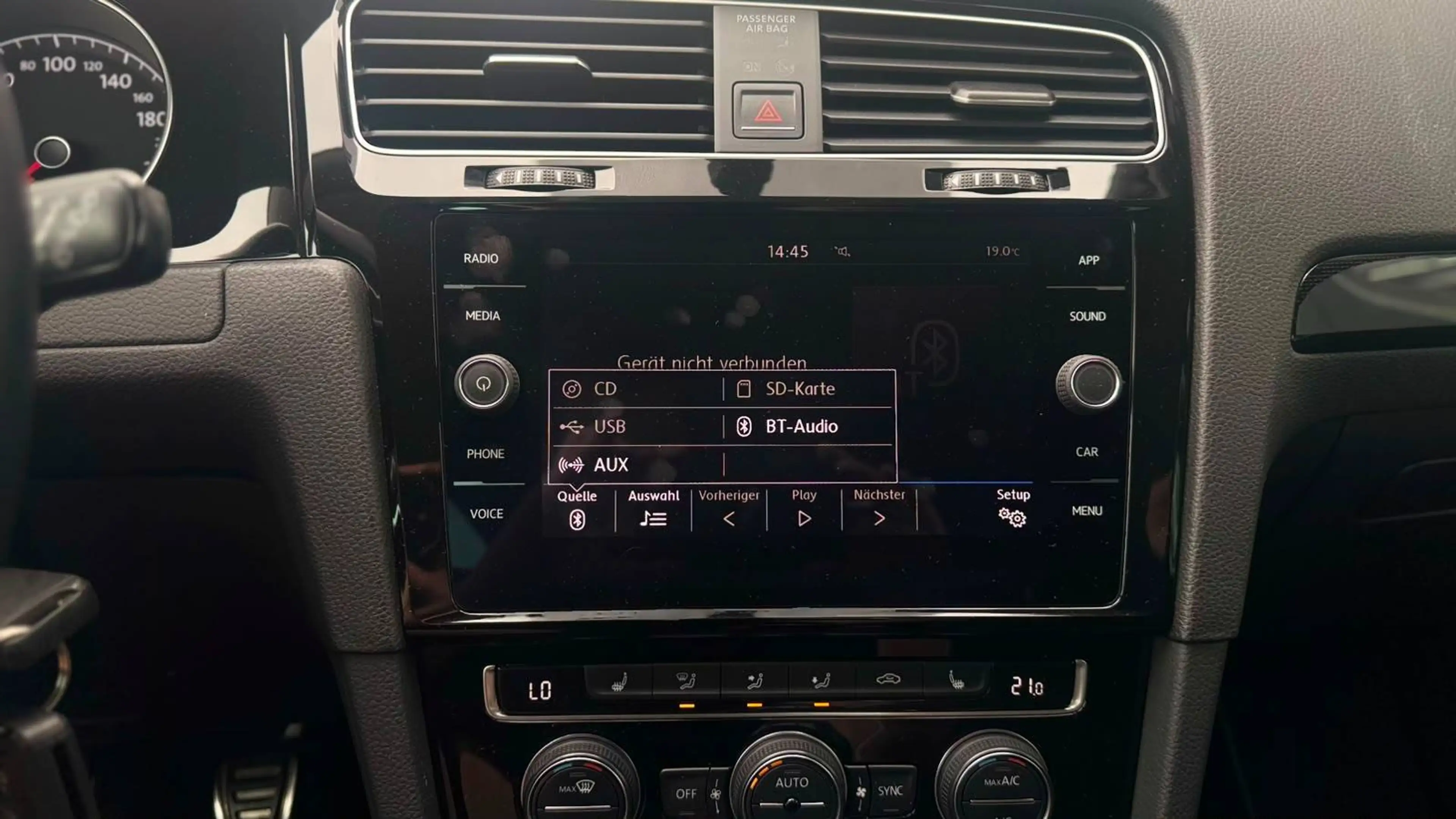 Volkswagen Golf CARPLAY/ABSTANDSTEMPOMAT/SITZHEIZUNG — photo 15