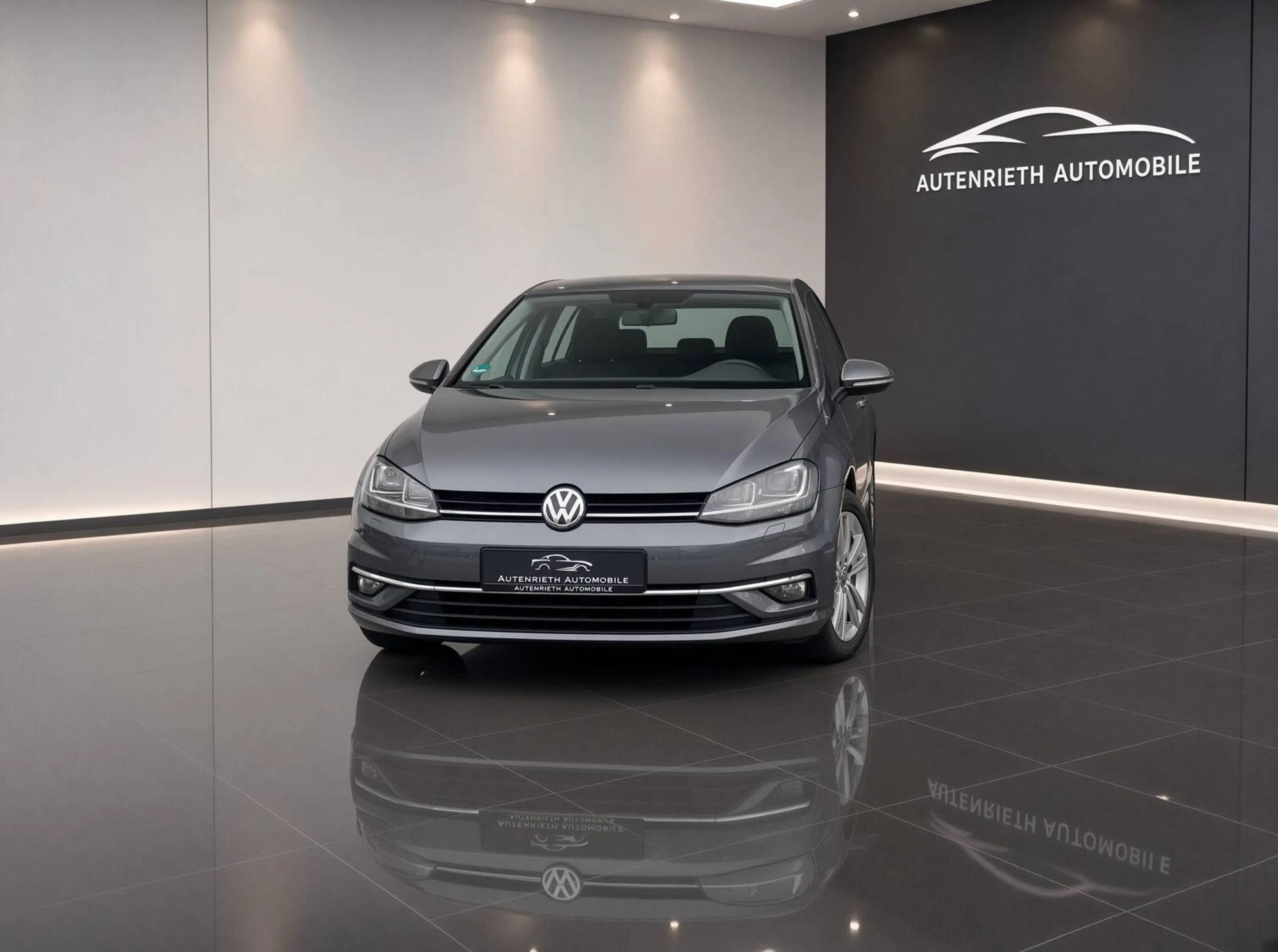 Volkswagen Golf CARPLAY/ABSTANDSTEMPOMAT/SITZHEIZUNG — photo 2
