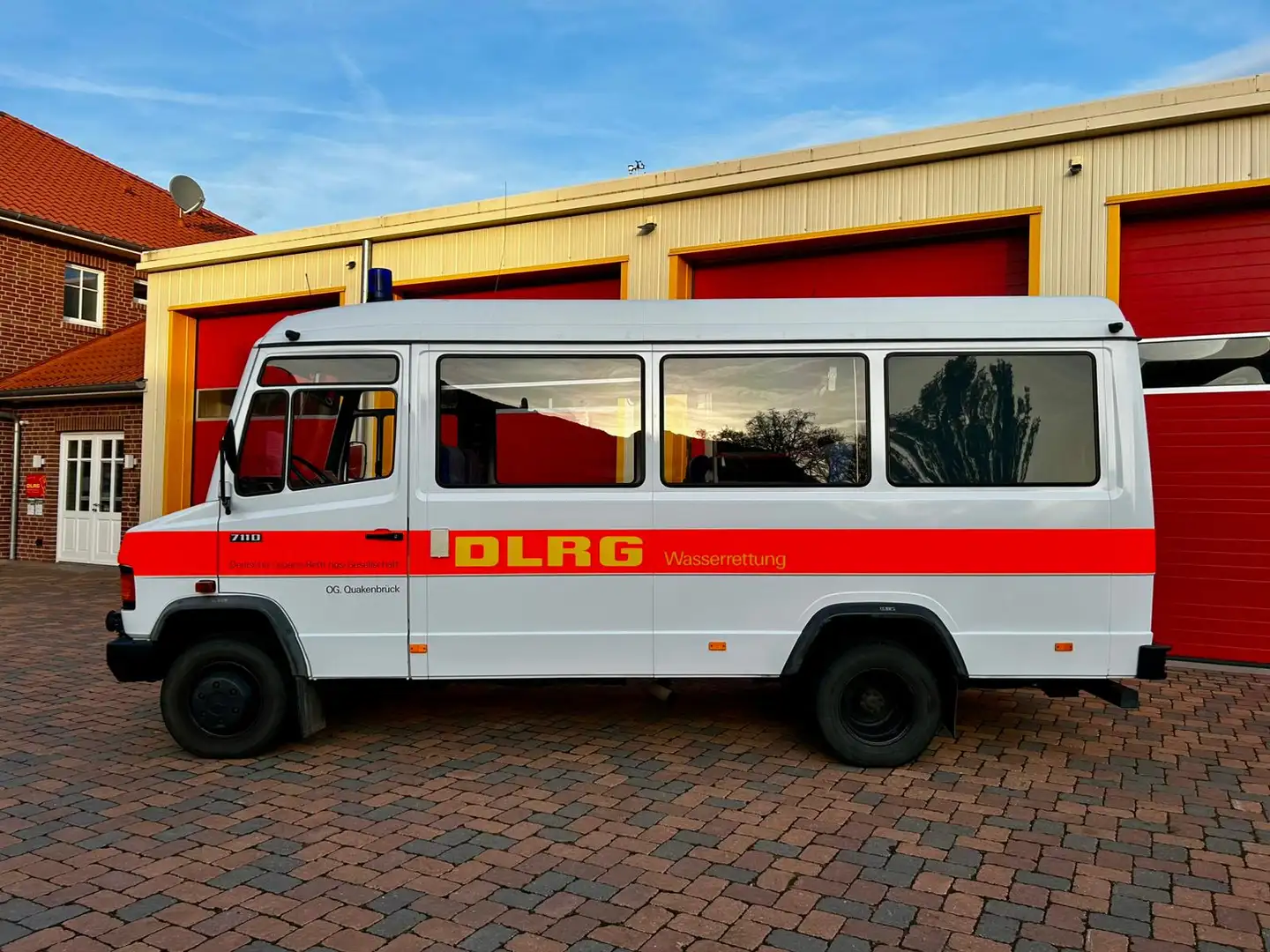 Mercedes-Benz Vario Weiß - 2