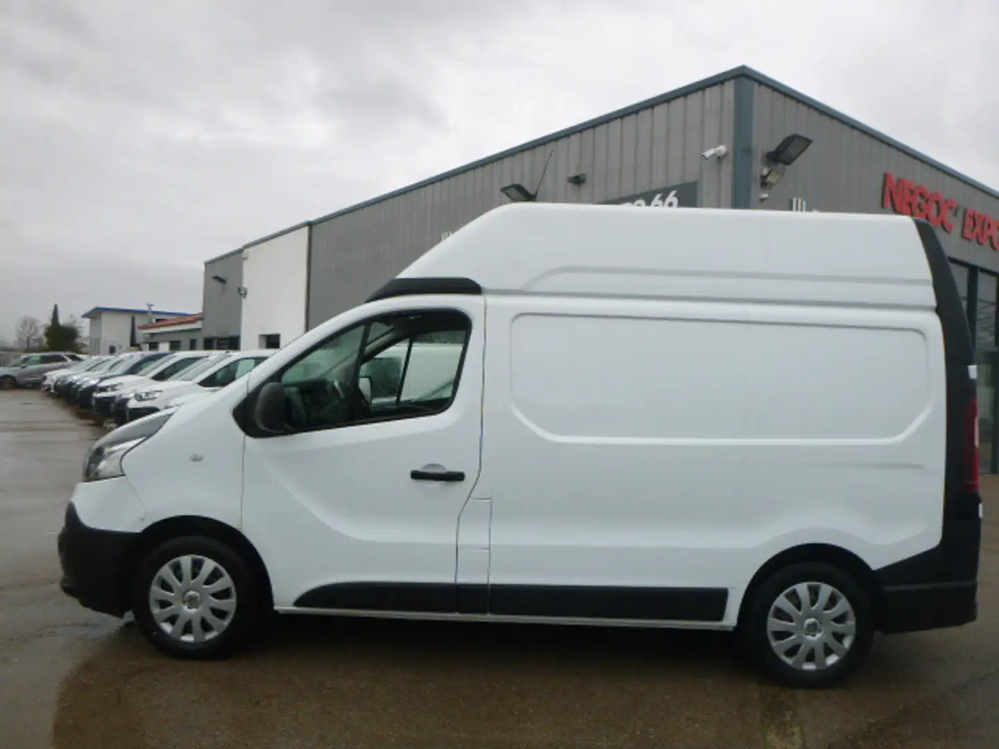 Renault Trafic Grand Confort L1H2 1200 Weiß - 2
