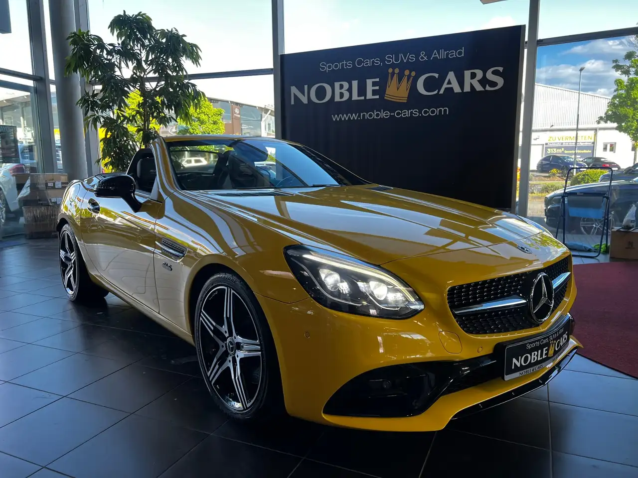 Mercedes-Benz SLC 300