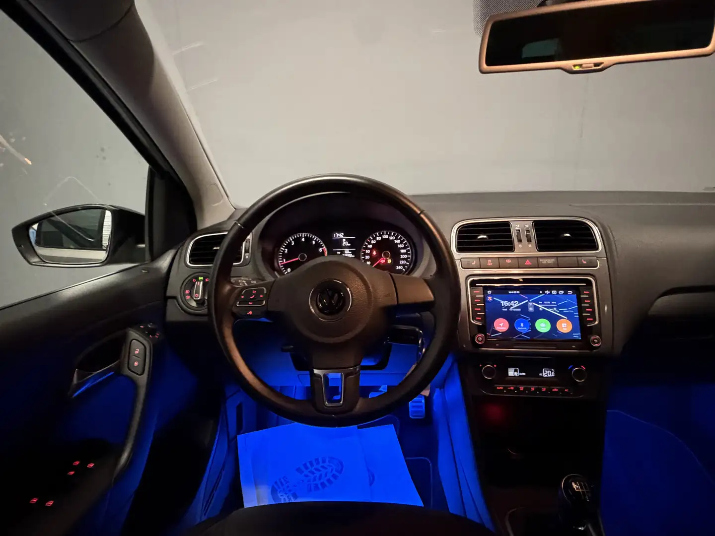 Volkswagen Polo Cross 1.2 TSI Verlaagd|Cruise|Nwe Ketting|Xenon Gris - 2