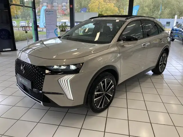 DS Automobiles DS 7 Crossback Opera