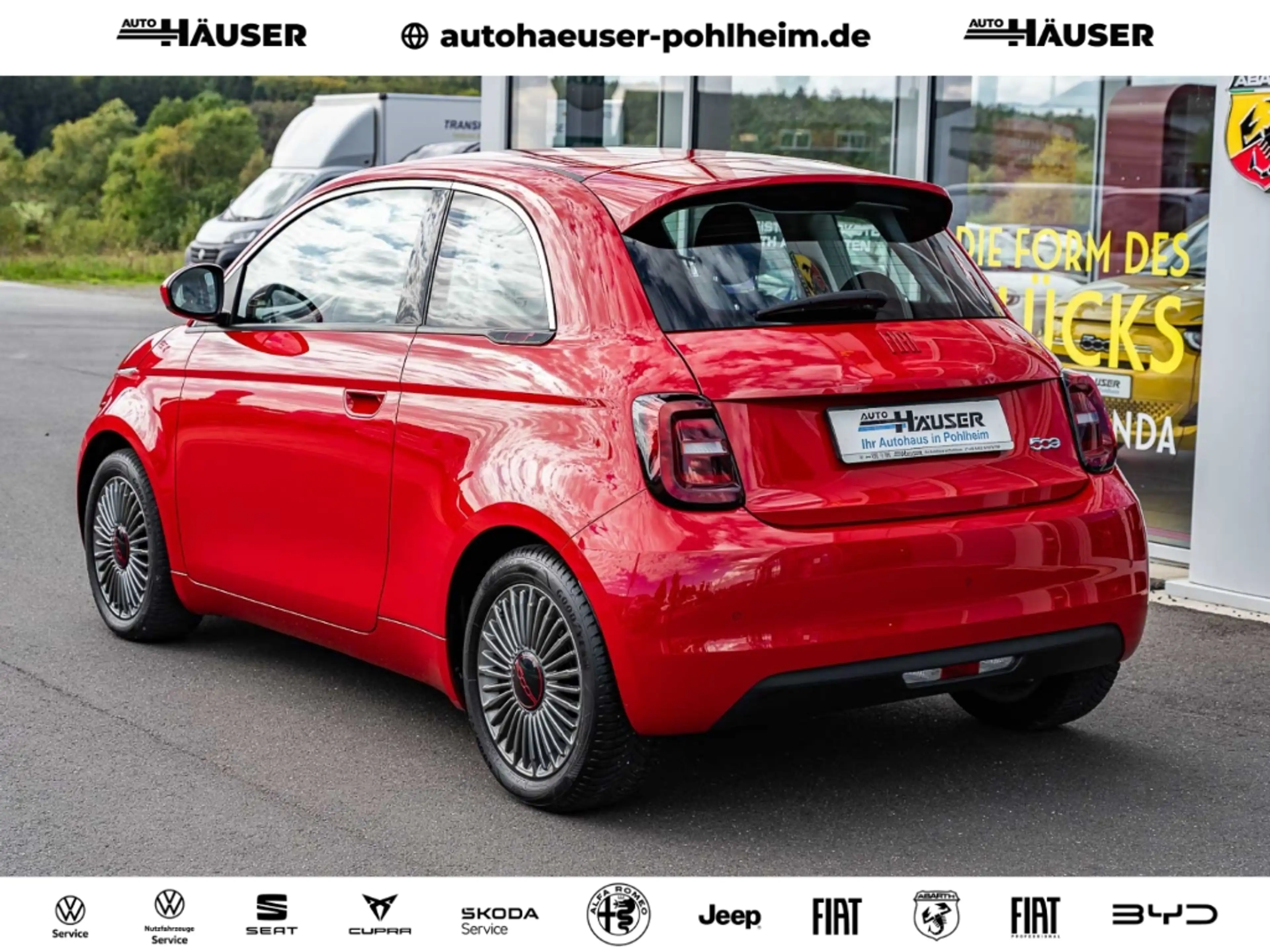 Fiat 500e RED 42 kWh NAVI TEMPOMAT PDC APPLE ANDROID ALLWETT — photo 4