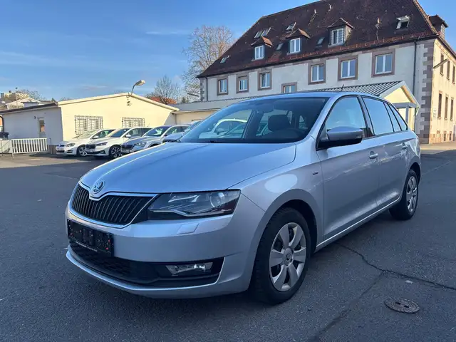 Skoda 1.6 TDI Drive-XENON-SHZ-NAV-PDC-SMART LINK