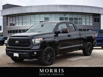SR5 | |5.7L | LOW KM | RARE TRUCK