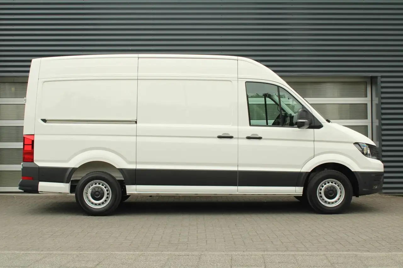 Volkswagen Crafter 2026 — фото 10