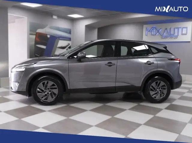 Nissan Qashqai view 3