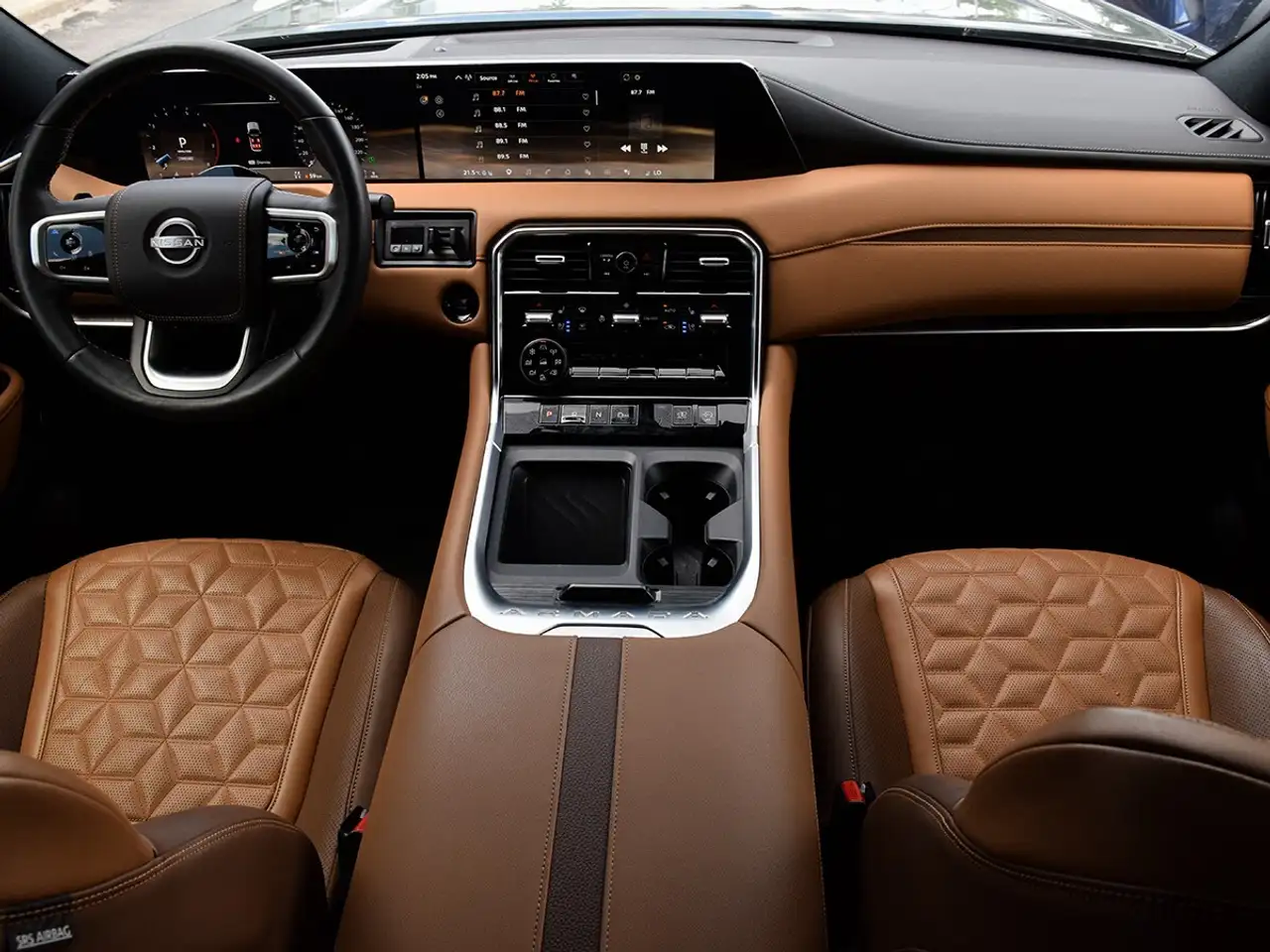 Nissan Armada снимка Nissan Armada