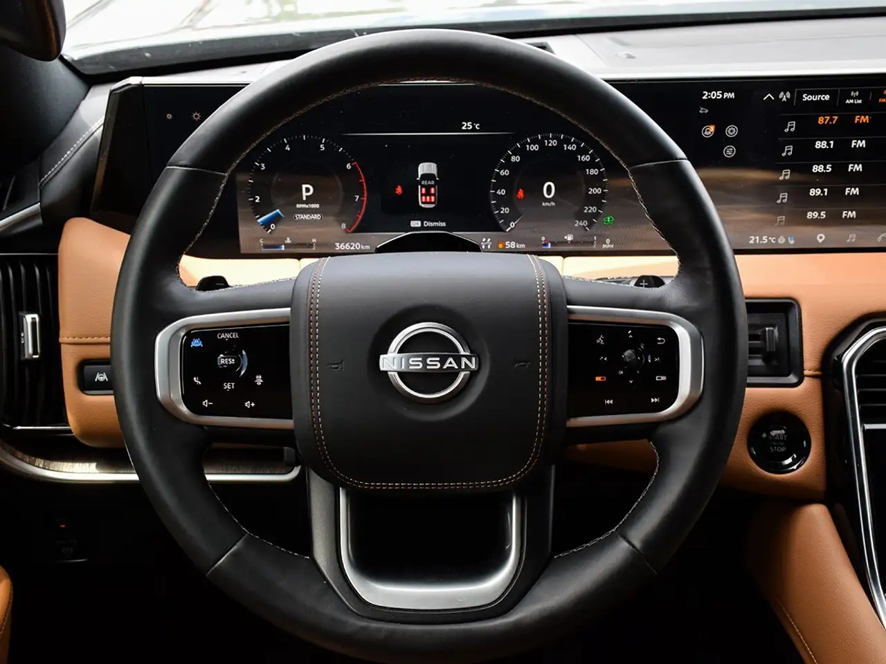 Nissan Armada снимка Nissan Armada