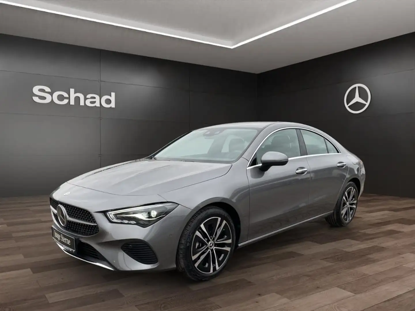 Mercedes-Benz CLA 180 Coupé PROGR LINE ADV+MBUX+LED+KAM+DISTR. siva - 1