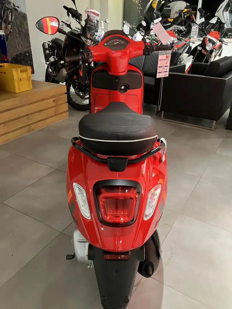 Vespa Sprint 125 S E5+ ROSSO CORAGGIOSO Rood - 2