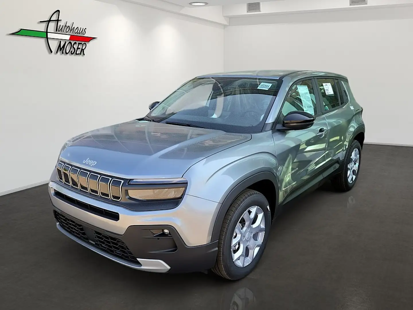 Jeep Avenger 1.2 e-Hybrid Altitude e-DCT6 Gris - 1