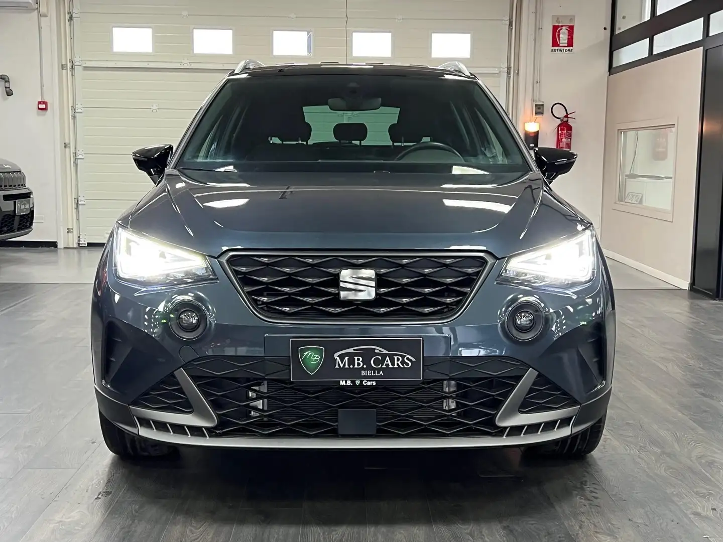 SEAT Arona Arona 1.0 ecotsi FR 95cv Gris - 2