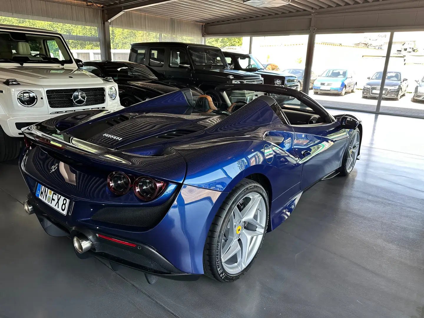 Ferrari F8 Spider F8 Spider*Carbon ADAS JBL Lift Diamond Stiching* Bleu - 2