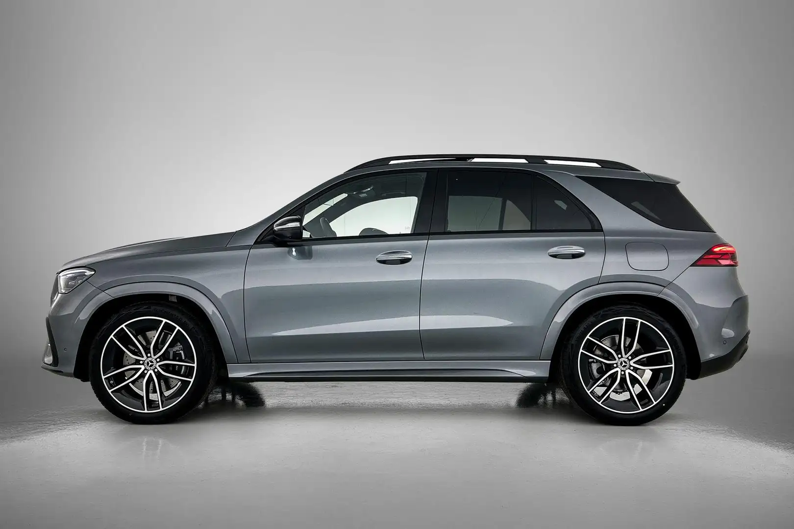 Mercedes-Benz GLE 400 GLE 400e Automaat 4MATIC Sport Edition | Premium P Gri - 2
