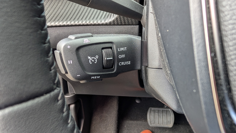 Peugeot e-2008 EV Allure Avantage 54 kWh — photo 9