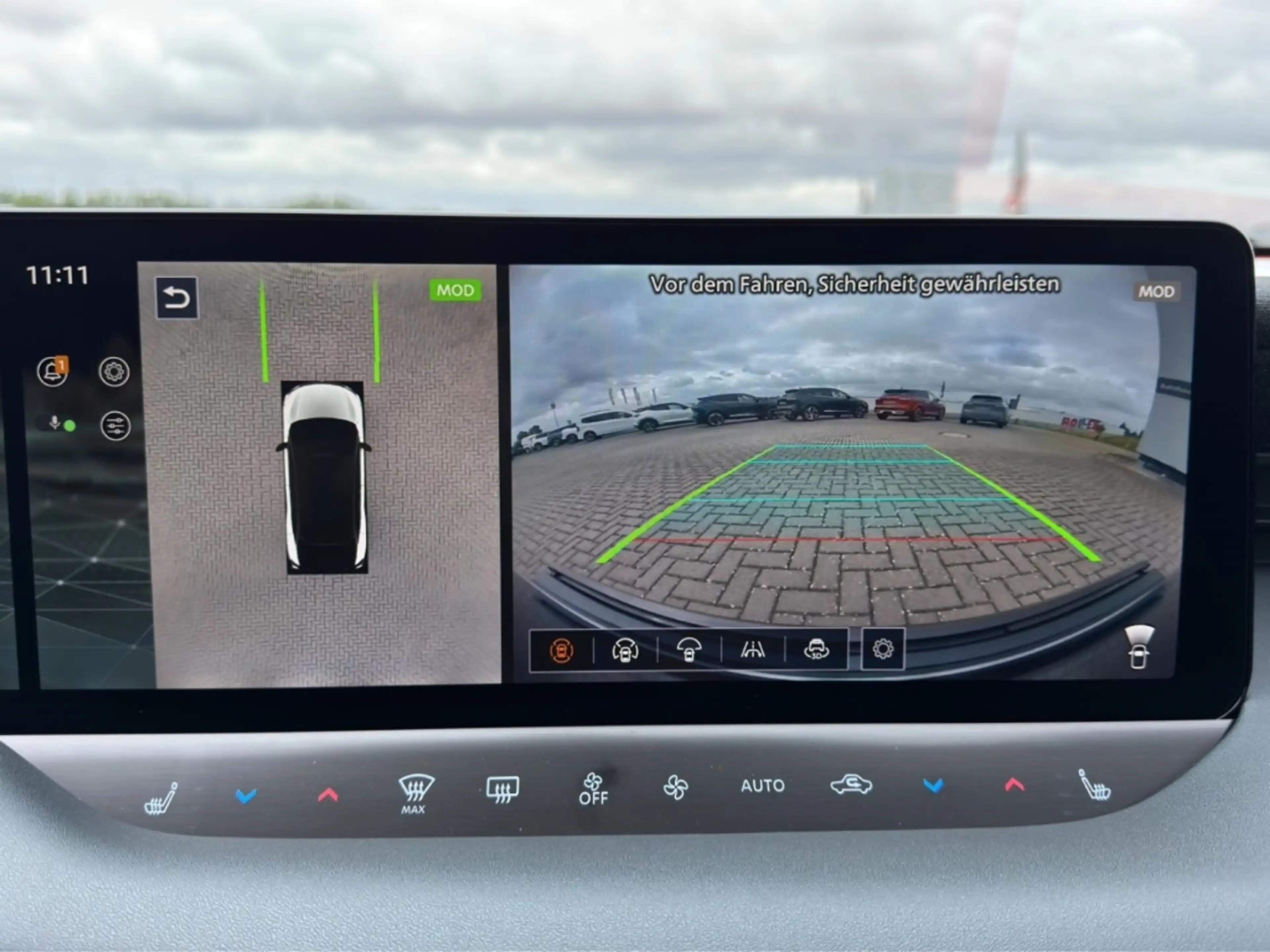Nissan Leaf Evolve 75 kWh °PANO°HUD°Kamera°Navi°SHZ° — photo 13