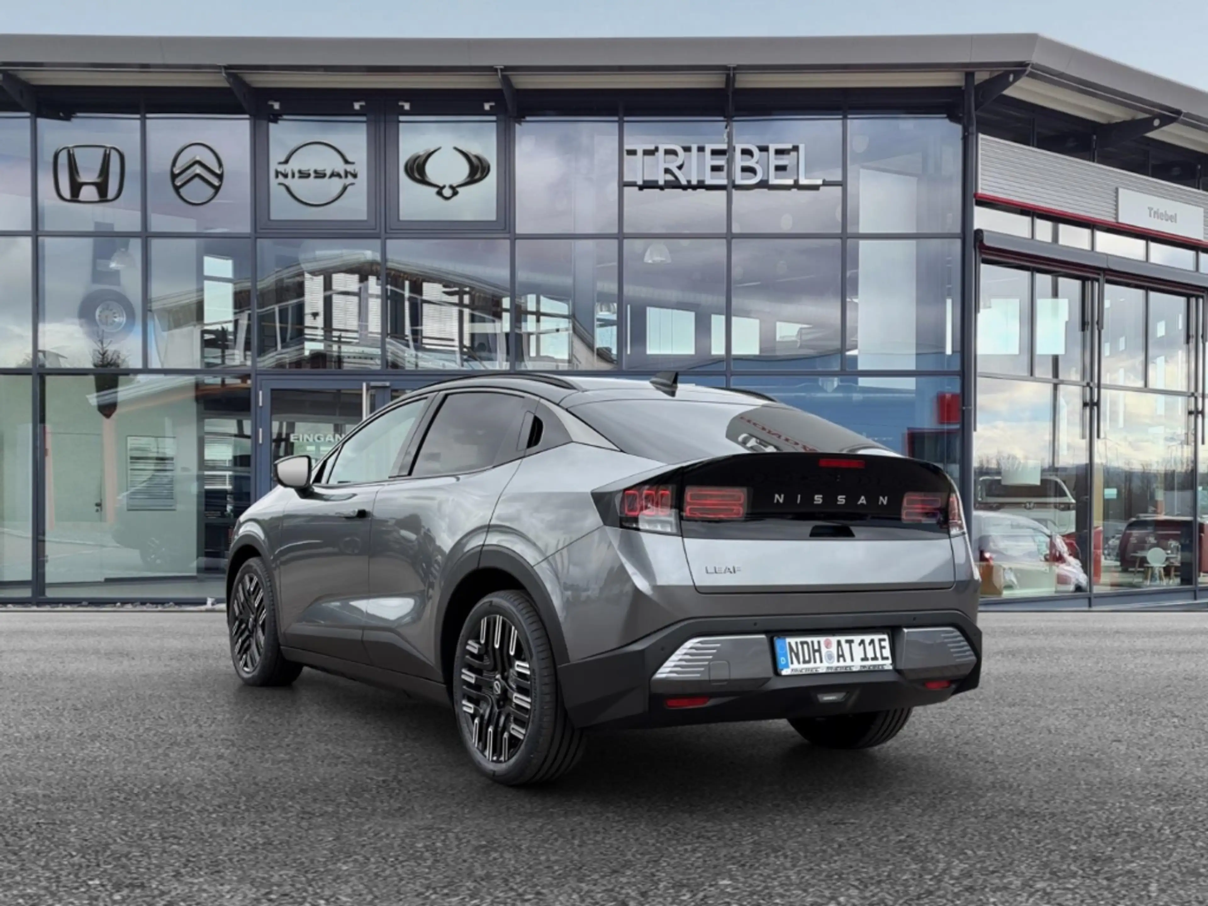 Nissan Leaf Evolve 75 kWh °PANO°HUD°Kamera°Navi°SHZ° — photo 4