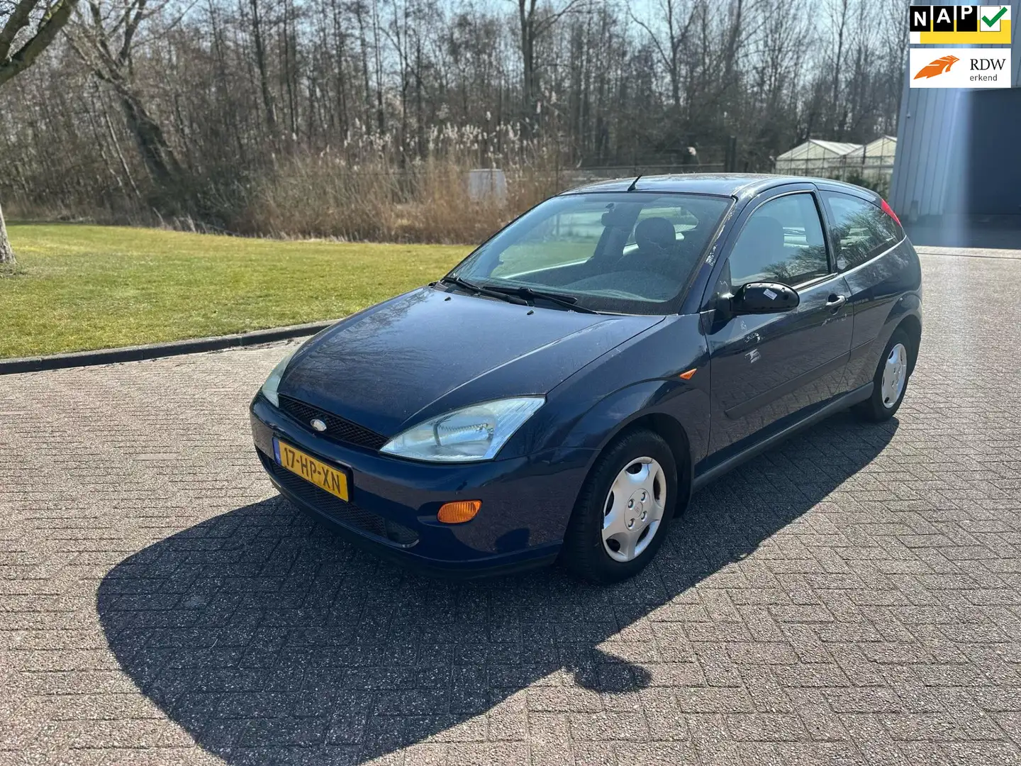Ford Focus 1.4-16V Trend/APK TOT 13-11-2025 Azul - 1