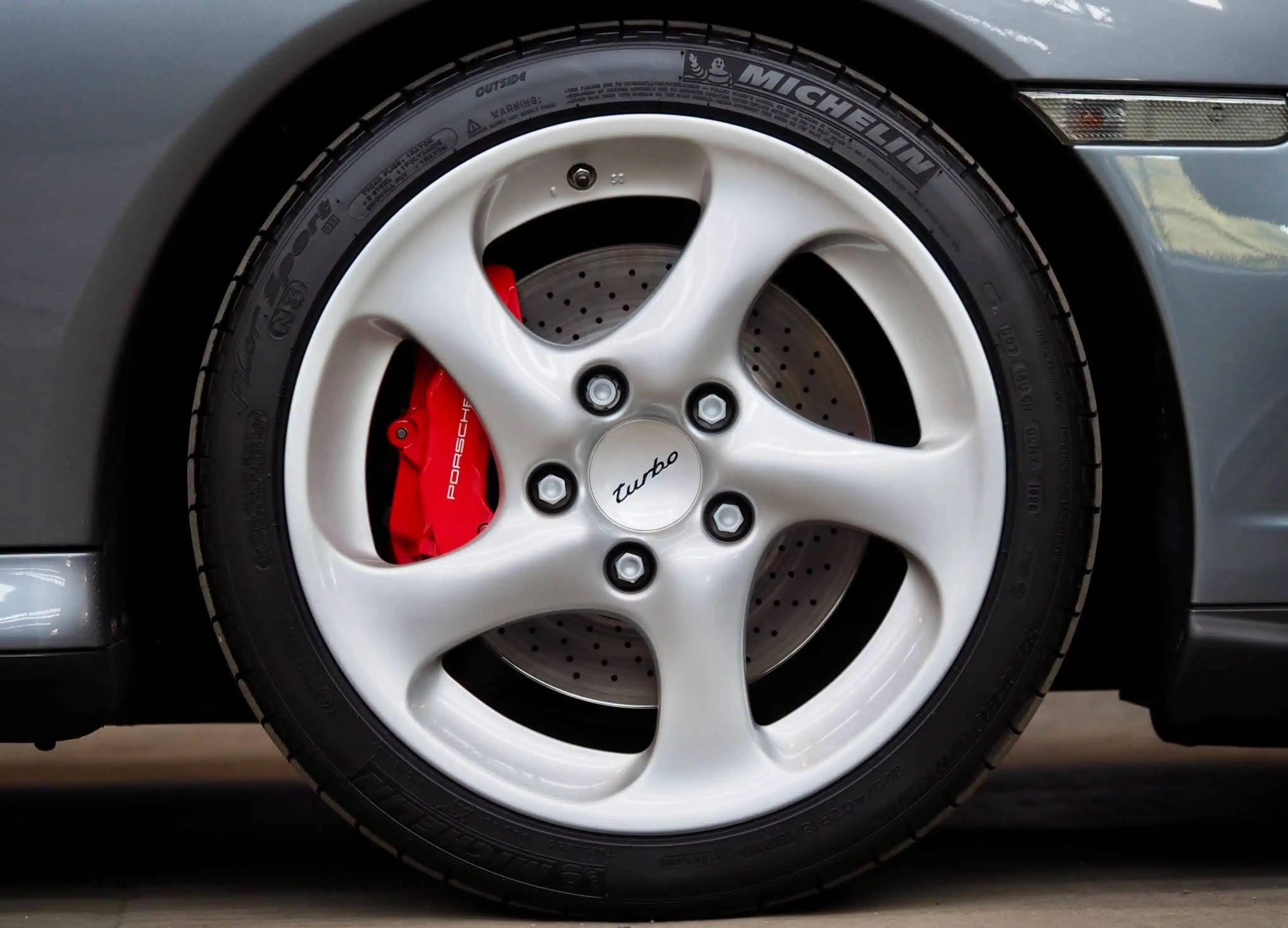 Porsche 996 996.2 Turbo 3.6 Coupé BV6 * 1st paint * Mint condition * — photo 9