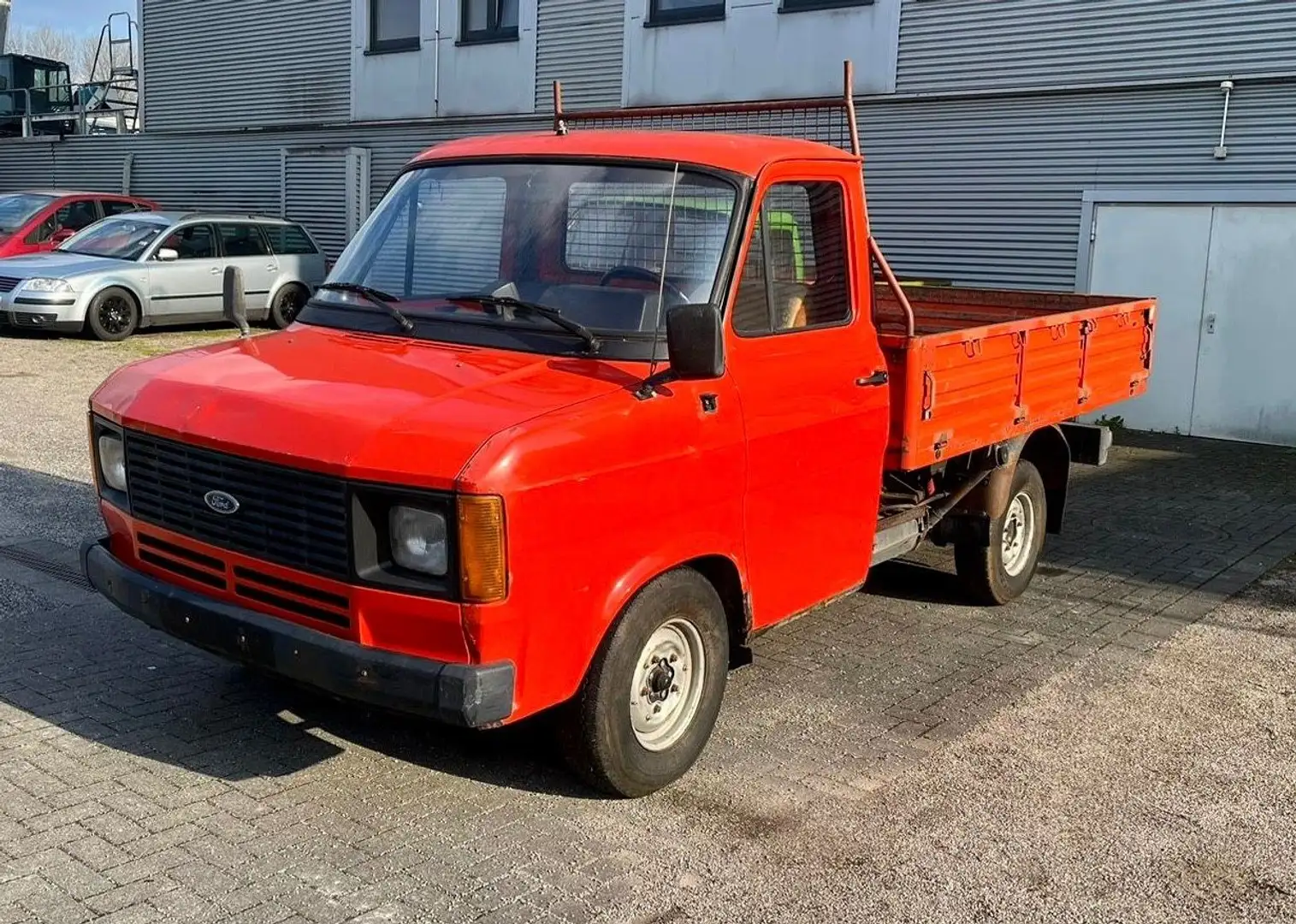 Ford Transit Orange - 1