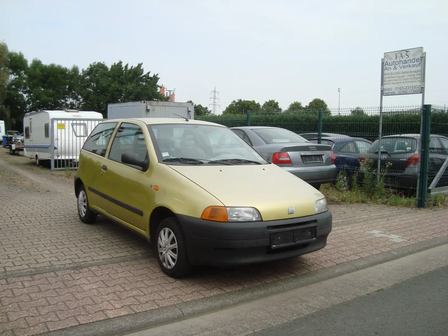 Fiat Punto 55 S Yellow - 1